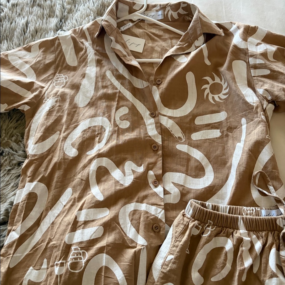 Cute neutral set. Size XS